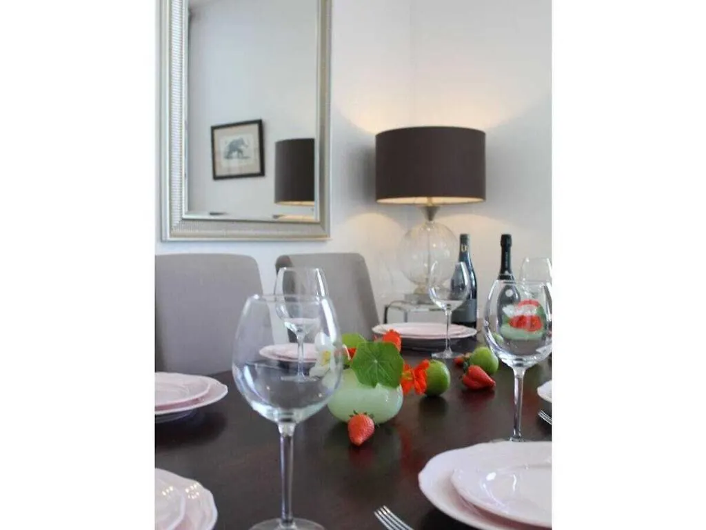 Villa Avel Mor Comfortable Holiday Residence Guissény